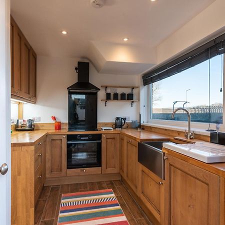 Port View House 3-Bedroom Self Catering Family Home With Garden Near Cardiff Exteriér fotografie