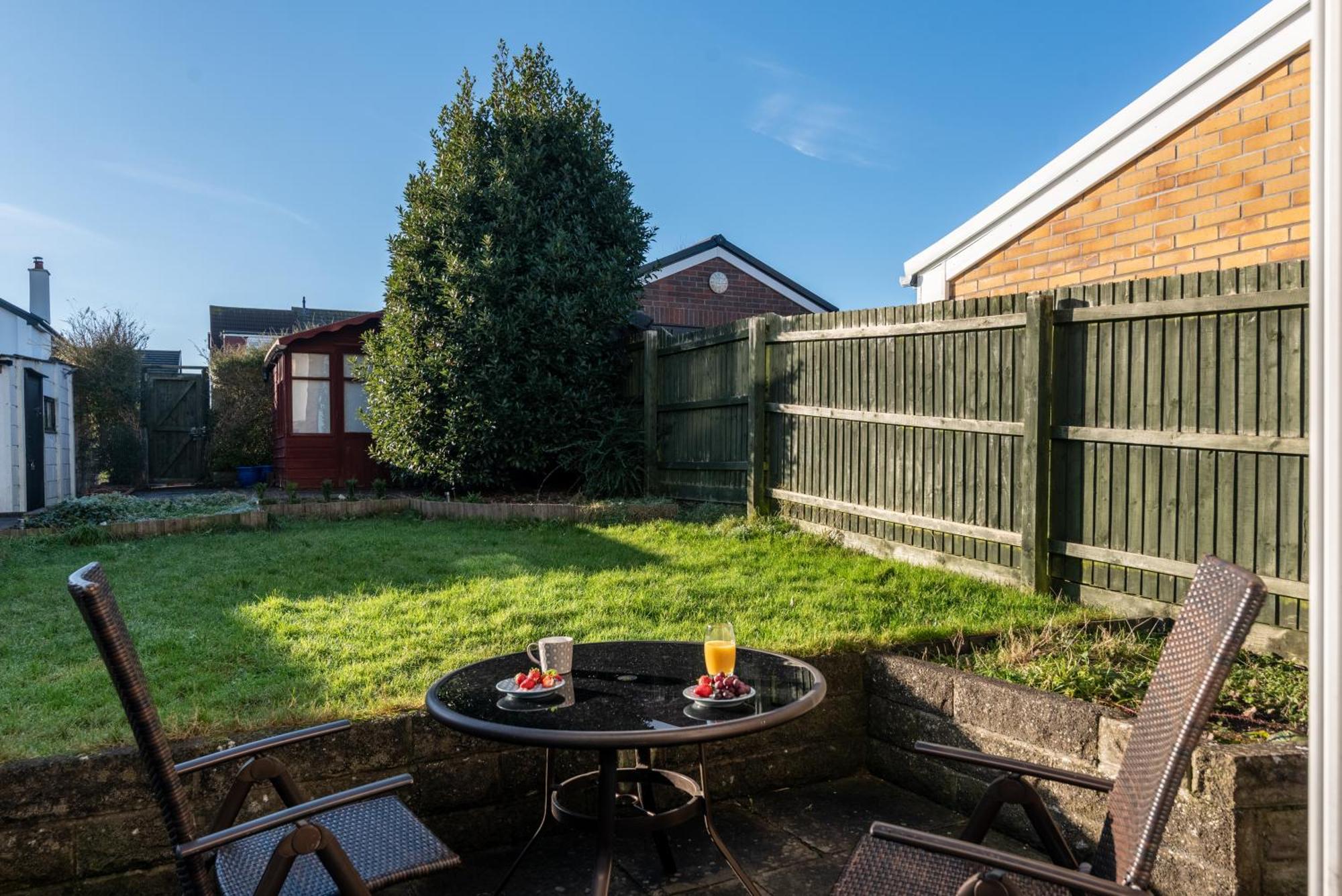 Port View House 3-Bedroom Self Catering Family Home With Garden Near Cardiff Exteriér fotografie